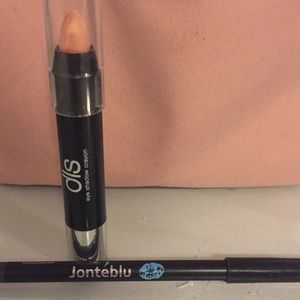DLS eyeshadow crayon & Jontebu eyeliner pencil
